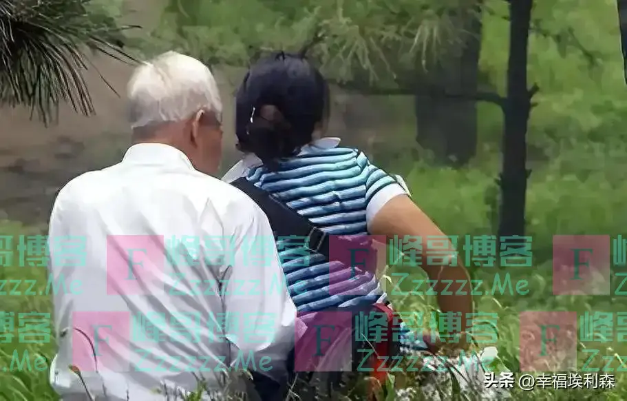公园“老头乐”,5元抚摸、30元服侍,真是让人瞠目结舌!