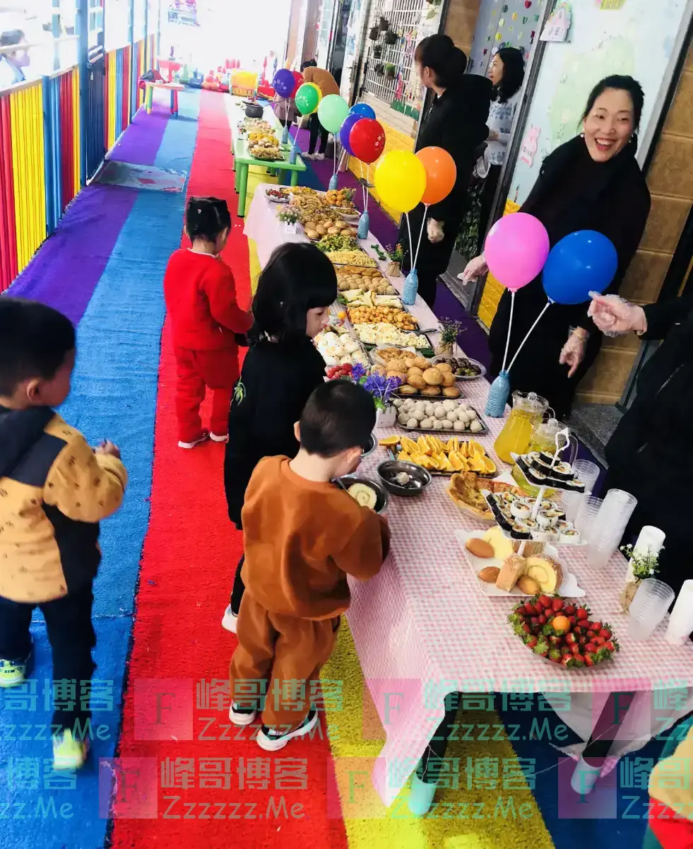 幼儿园活动带28份榴莲，妈妈立马请假，被显眼包家长内涵