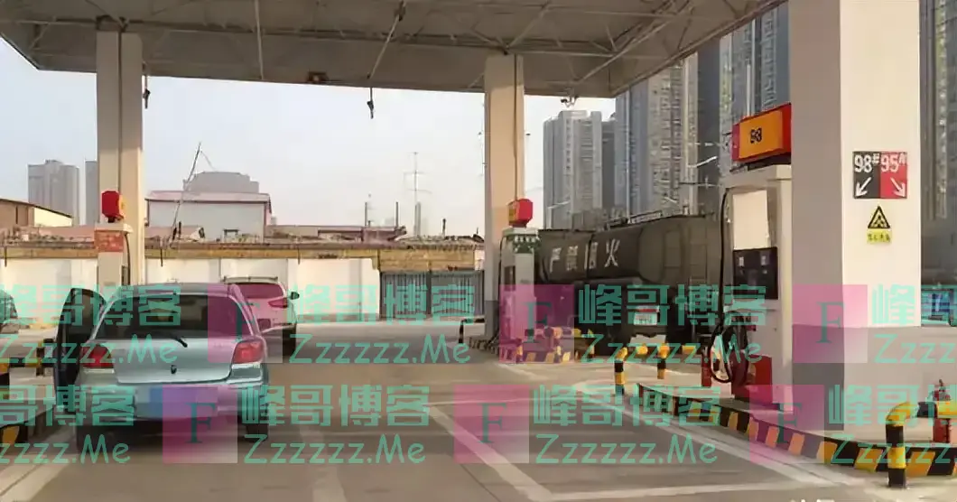 在路边看到这种“中石化”,千万不要停车加油,赶紧开车绕道走