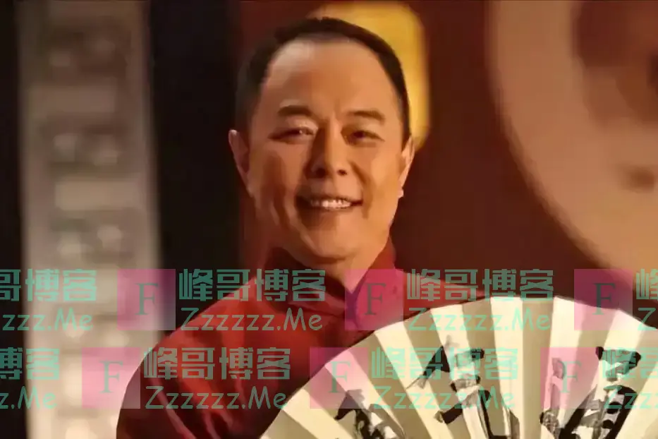 善恶终有报！66岁双腿包扎瘫在轮椅的张铁林，已活成一个“笑话”