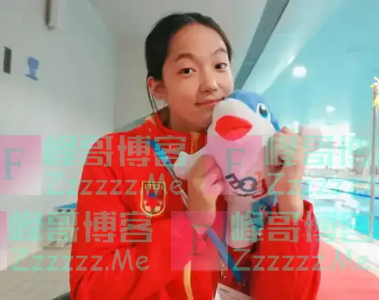 当年那个没腿的“篮球女孩”,如今28岁了,貌美如花,当了公务员