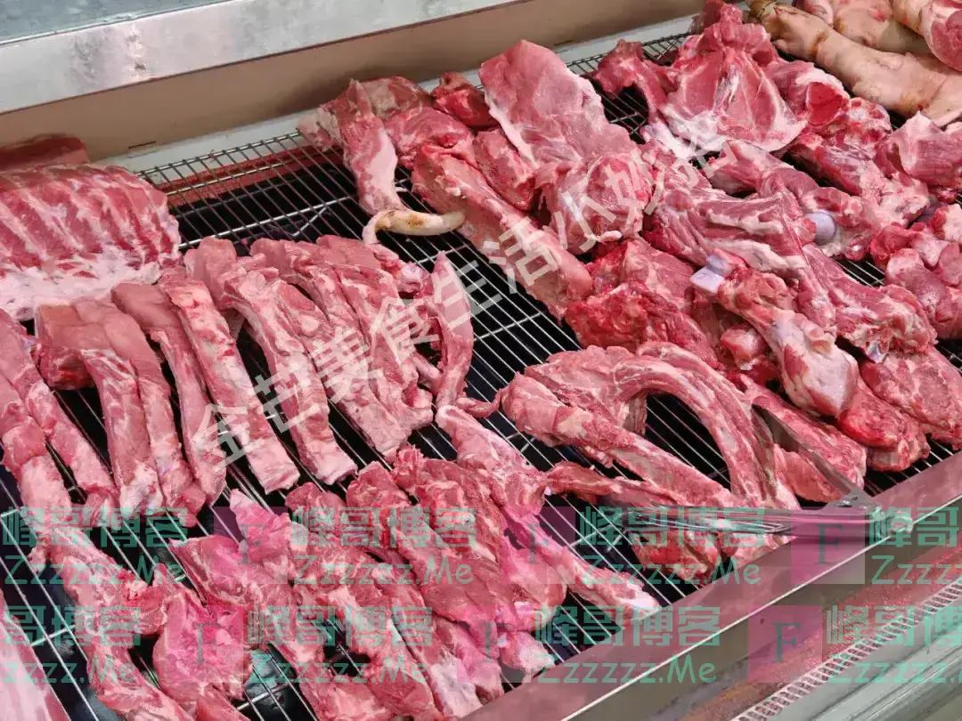 为什么排骨焯水后变得又腥又柴?问了大厨才知道,原来是用错水了