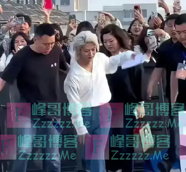 这还是鹿晗吗，怎么变成这样了，感觉现在他好颓废 ???