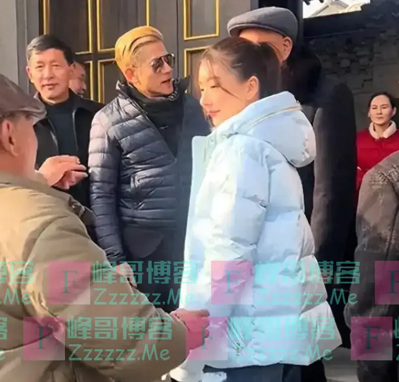 郭富城天都塌了，陪方媛回趟老家，女儿正面照被发出来，网友惊呼